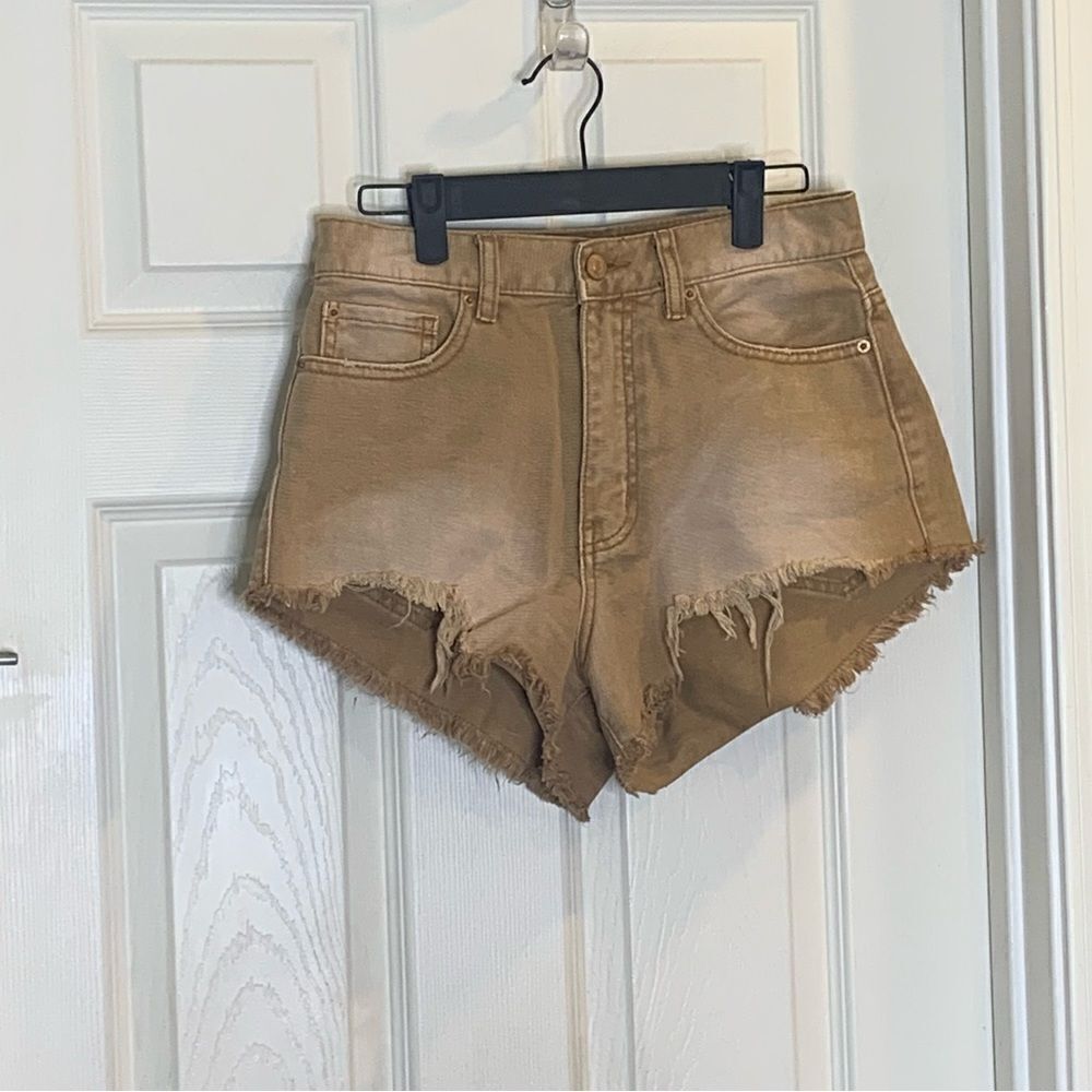 BDG Cheeky Short High Rise Size 27 Tan Raw Hem